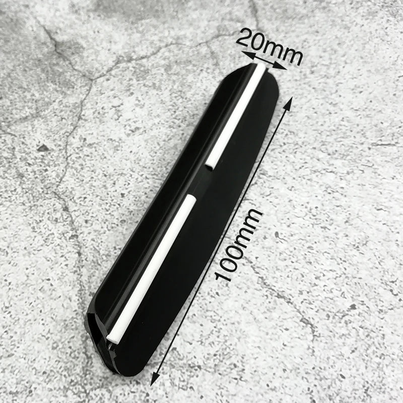 מחזיק להב סכיו להשחזת סכינים עם אבן השחזה בשיפוע של  15° לסכיני מטבח, אביזר עזר לאבן השחזה.