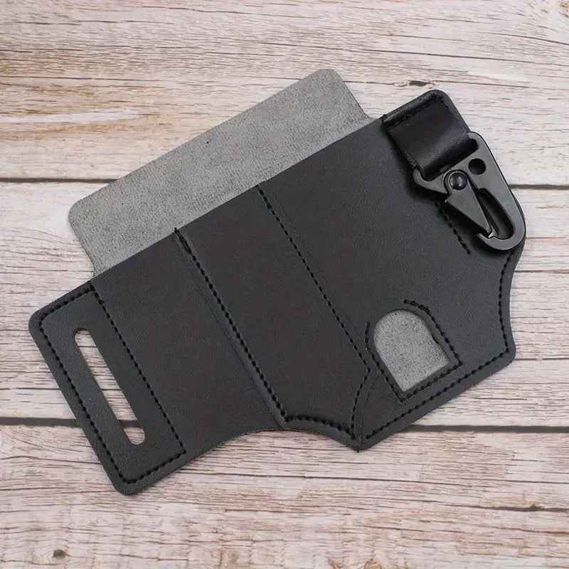 תיק עור טקטי לחגורה – נרתיק רב-שימושי לנשיאת כלים, מתאים לקמפינג, לציד ולשטח. עשוי עור PU איכותי, עמיד ונוח לנשיאה על המותן.