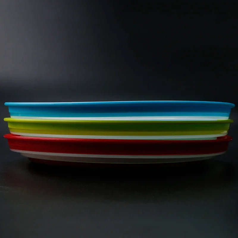 מכסה מתקפל למיקרוגל – מונע התזת שמן, שומר על טריות ומונע לכלוך בזמן חימום ובישול. פתרון נוח ויעיל למטבח נקי ומהיר.