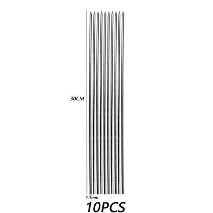 שיפודי ברביקיו איכותיים מנירוסטה, עמידים בחום ומתאימים לצלייה של שish kebab, בשר, ירקות ועוד. אידיאליים לשימוש בחוץ – קמפינג, פיקניק, מנגל ביתי וכל כלי הבישול הנלווים. קלים לניקוי ולשימוש חוזר, כלי חובה לכל חובב גריל.