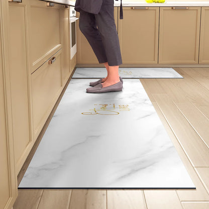 מזרון סופג למטבח – מונע החלקה, עמיד למים וקל לניגוב. שטיחון נוח לעמידה לאורך זמן, ניתן לניקוי מיידי ללא כביסה. אידיאלי למטבח מודרני, מגן על הריצפה ומוסיף נוחות.