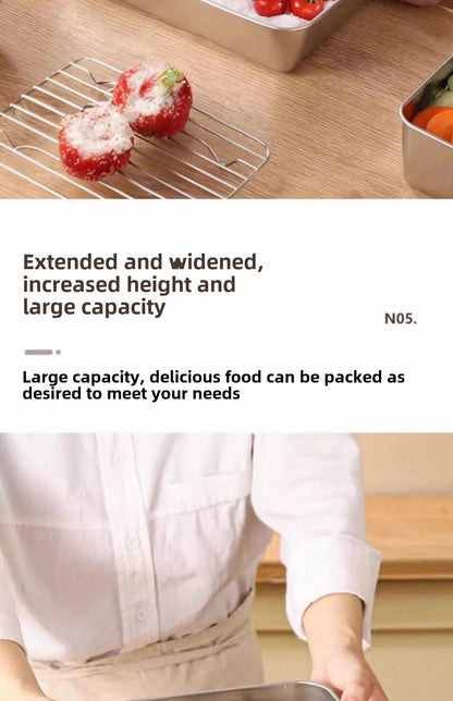 קופסת אחסון מזון מלבנית מנירוסטה 316 איכותית עם מכסה – לשמירה על טריות המזון. עשויה מחומר ברמה גבוהה, עמידה לאורך זמן, קלה לניקוי ומתאימה לאחסון בטוח של מזון חם או קר. מושלמת למטבח הביתי, לטיולים או לעבודה.