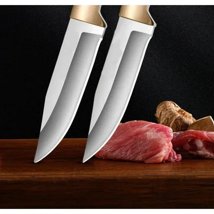 סכין חדה ורב־שימושית – מתאימה לפירות, מנגל, טיולים, חיתוך ובישול בשטח. קלה לנשיאה, עמידה וחזקה – מושלמת לכל הרפתקה.