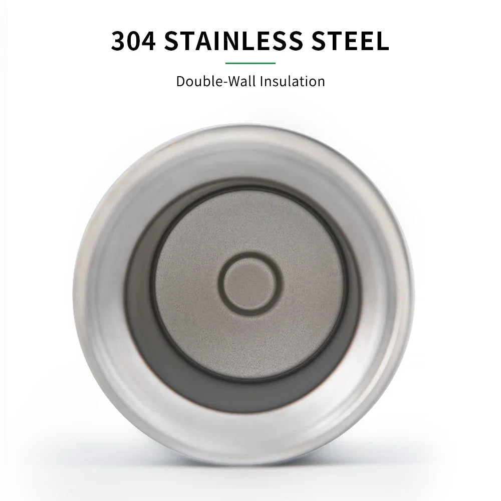 طقم متكامل وعالي الجودة يشمل كوب CUOPRU مزدوج الجدار المصنوع من ستانلستيل فاخر، مع مصفاة شاي احترافية، وقشة بومبيّا (Bombilla) للتصفية المثالية، إضافةً إلى فرشاة تنظيف للحفاظ على لمعان الكوب ونظافته. اختيار راقٍ لعشّاق الماته والذوق الرفيع.