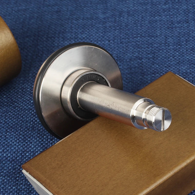 ערכת השחזה מגנטית עם גלגל זווית 15° ו-20°, כוללת אבן יהלום להשחזה מדויקת ומחזיק סכין מגנטי. פתרון מקצועי וקל לשימוש להשחזת סכיני מטבח ברמת שף.