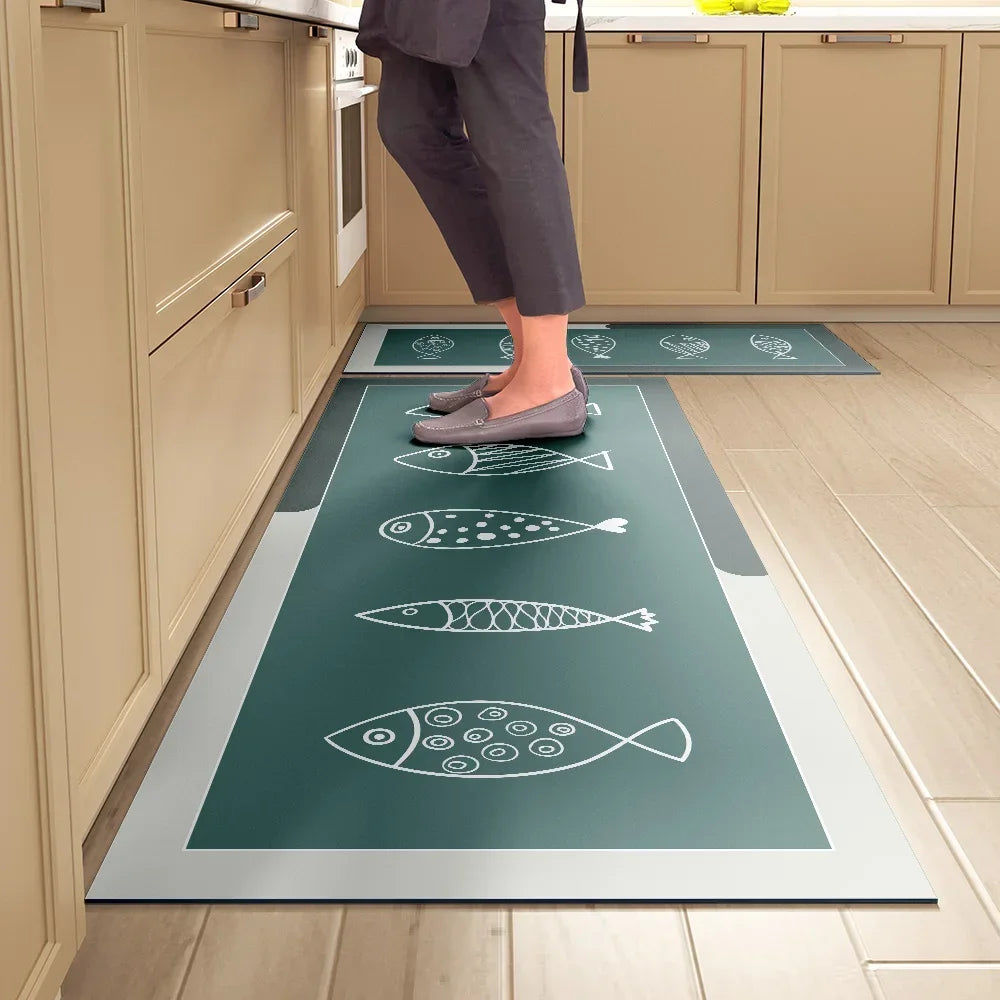 מזרון סופג למטבח – מונע החלקה, עמיד למים וקל לניגוב. שטיחון נוח לעמידה לאורך זמן, ניתן לניקוי מיידי ללא כביסה. אידיאלי למטבח מודרני, מגן על הריצפה ומוסיף נוחות.